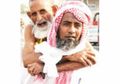Kisah Inspiratif Mohammed Rasheed Menggendong Ayahnya Selama Ibadah Haji