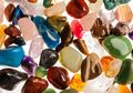 Batu Akik Mineral Silika yang Dililit Mistik: Akik Imitasi dari Plastik