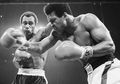 Sang Pematah Rahang Muhammad Ali Itu Telah Pergi