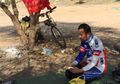 Laki-laki China Ini Bersepeda Sejauh 8.150 Km Menuju Arab Saudi untuk Pergi Haji