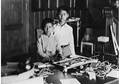 Waktu Muda Raja Bhumibol Adulyadej Suka Ngebut dan Ngejazz