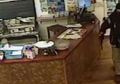 Laki-laki Bersenjata Ini Gagal Merampok Kedai karena Merasa 'Dicuekin'