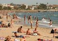 Ketika Sebuah Pantai Terancam Dibanjiri Tinja