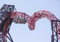 Mengerikan, Penumpang Tertahan Di Udara Gara-gara Rollercoaster Ini Berhenti Mendadak
