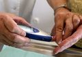 Kendalikan Diabetes Dengan Rutin Cek Gula Darah Mandiri