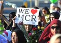 Ratusan Anak Muslim Long March Menuju Manchester Arena untuk Memberi Penghormatan kepada 22 Korban Ledakan Bom Manchester