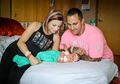 Hati-hati, Meningitis yang Diidap Glenn Fredly Bisa dengan Mudah Menular pada Bayi hanya dengan Menciumnya, Bayi Ini Jadi Korban