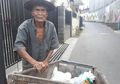 Tetap Memulung Sampah saat Idul Adha, Abah Apri: Kalau Tidak Bekerja, Besok Makan Apa?