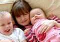 Cara Mencegah Cemburu Berlebihan Seorang Anak Terhadap Adiknya yang Baru Lahir