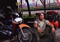 Dari Hansip Hingga Tukang Becak, Inilah Profesi 'Sampingan' Para Selebritas Dunia Versi Indra Hakim, Kocak!