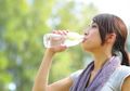 Minum Air Putih Tak Selamanya Menyehatkan