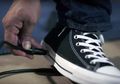 Converse All Wah, Efek Gitar di Sepatu Kita
