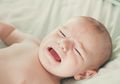 Biasanya Bayi Baru Lahir Tidur Terus, Kok Si Kecil Malah Susah Tidur?