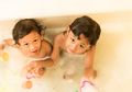 Trik Mengatasi Anak yang Susah Mandi