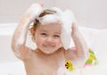 Kapan Anak Boleh Mulai Mandi Air Dingin?