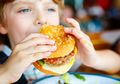 Alasan Kenapa Anak Dapat Kecanduan Junk Food