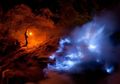 Gunung Ijen Keluarkan Gas Beracun, Akses Menuju Puncak Kawah Ditutup