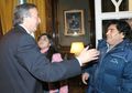 Maradona Mendesak Paus Fransiskus Reformasi Vatikan