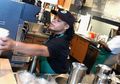 Starbucks AS Biayai Karyawan untuk Melanjutkan Studi