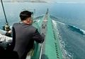Media Korut Rilis Sejumlah Foto Kim Jong Un Naik Kapal Selam