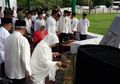 Suasana Syahdu di Kuburan Massal Siron Banda Aceh