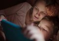 Bermain Gawai Sebelum Tidur, Anak Jadi Kurang Tidur