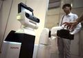 Robot Toyota untuk Antar-Jemput Pasien