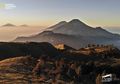 Naik Motor <i>Trail</i> di Gunung Prau Penuh Tantangan, Tapi...