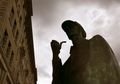 Belajar Berpikir Rasional dari Sherlock Holmes