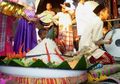 Arak-arakan Nasi Tumpeng dan Kothekan Sambut Gerhana Matahari di Ungaran