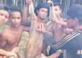 Foto Sambil Pegangi Bekantan Terkulai, Enam Pemuda Dikejar