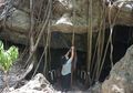 Melihat Fosil Penyu dan Terumbu Karang di Gua Batu Cermin