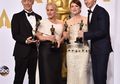 Akting Eddie Redmayne sebagai Stephen Hawking Diganjar Piala Oscar