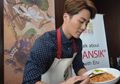 Datang ke Jakarta, Bintang K-Pop Ini Berbagi Makna Makanan Bagi Orang Korea