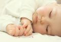 Ibu Menyusui Salah Makan, Sebabkan BAB Bayi Berdarah, Benarkah?
