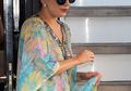 Wah, Lady Gaga Pakai Kaftan Panjang Saat Bertandang ke Turki!
