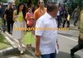 Nia Ramadhani Dampingi Suami dan Mertua ke TPS, Jalanan Macet