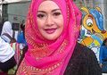 Suami Ditahan, Eddies Adelia Butuh Bilik Asmara?