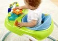 Efek Buruk Melatih Bayi Berjalan dengan Baby Walker