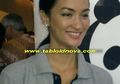 Atiqah Hasiholan Pilih Hitamkan Kulit