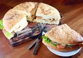Burger Unik, Rasanya Bikin Menangis