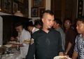 Ahmad Dhani Kedatangan Tamu Istimewa di Rumahnya