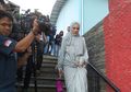 Hindari Macet, Angel Lelga Langganan Pakai Voorijder