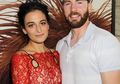 Chris Evans Akhirnya Pamer Pacar Baru, Jenny Slate