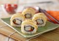 Ini Cara Bikin Sushi Goreng Crab Stick Mozarella
