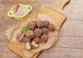 Teman Minum Teh, Roti Pretzel Kayu Manis Dari Inggris