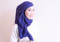 Terbaru, Tutorial Model Hijab Gaya Pramugari Timur Tengah!
