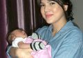 Perjuangan Alice Norin Lahirkan Anak Pertama