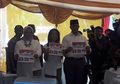 Anies Baswedan Sarapan Nasi Liwet Agar Siap Nyoblos