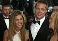 CLBK, Brad Pitt Kembali Hubungi Jennifer Aniston Untuk Curhat